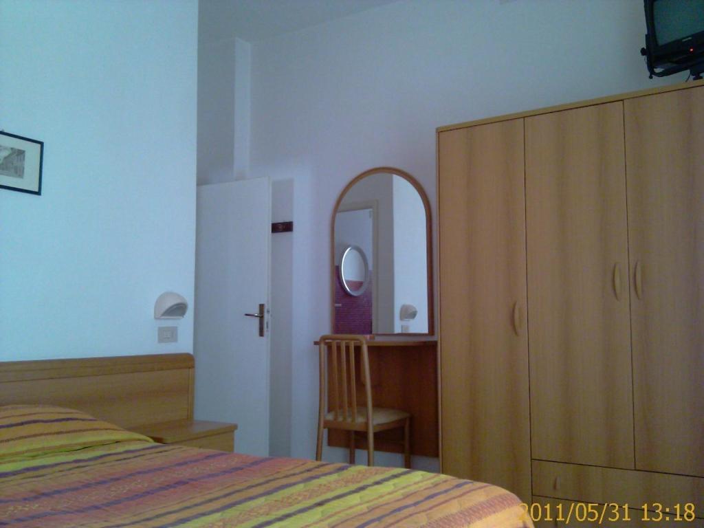 Hotel Leda Rímini Habitación foto