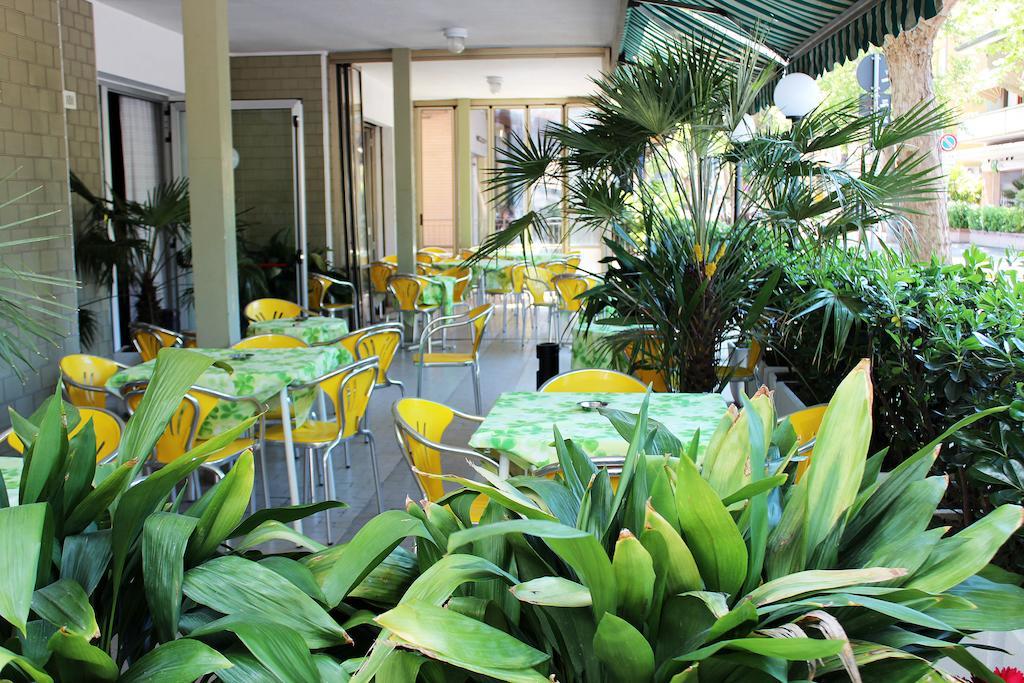 Hotel Leda Rímini Exterior foto