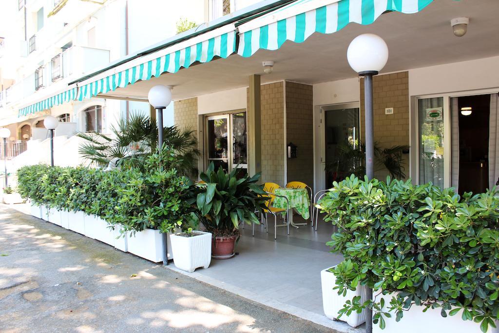 Hotel Leda Rímini Exterior foto